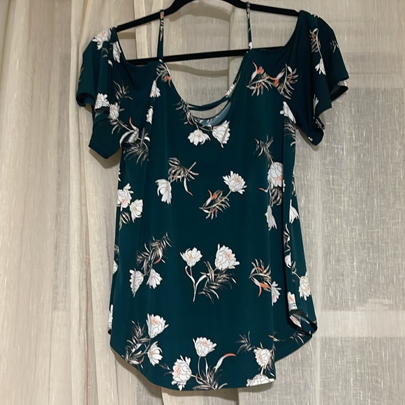 New without tags blouse - Picture 3 of 4